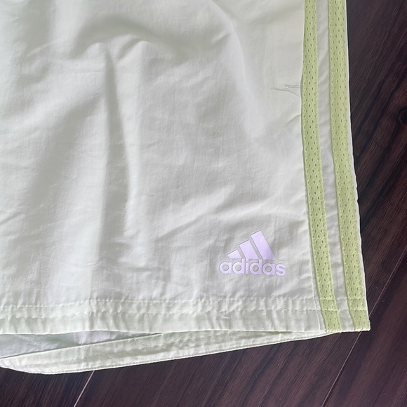 ADIDAS |  ESSENTIALS 3-STRIPES WOVEN SHORTS size XXL - Picture 4 of 9